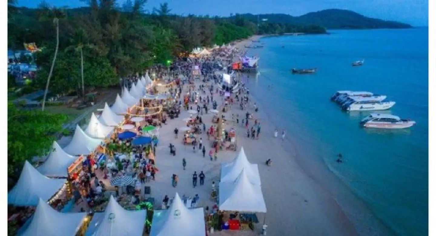 Music and sea breezes at the Krabi Naga Fest Music and sea breezes at the Krabi Naga Fest