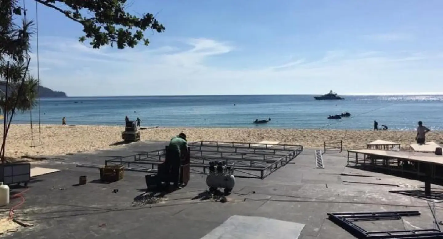 Stages, structures on Cherng Talay beach dismantled following complaint Stages, structures on Cherng Talay beach dismantled following complaint