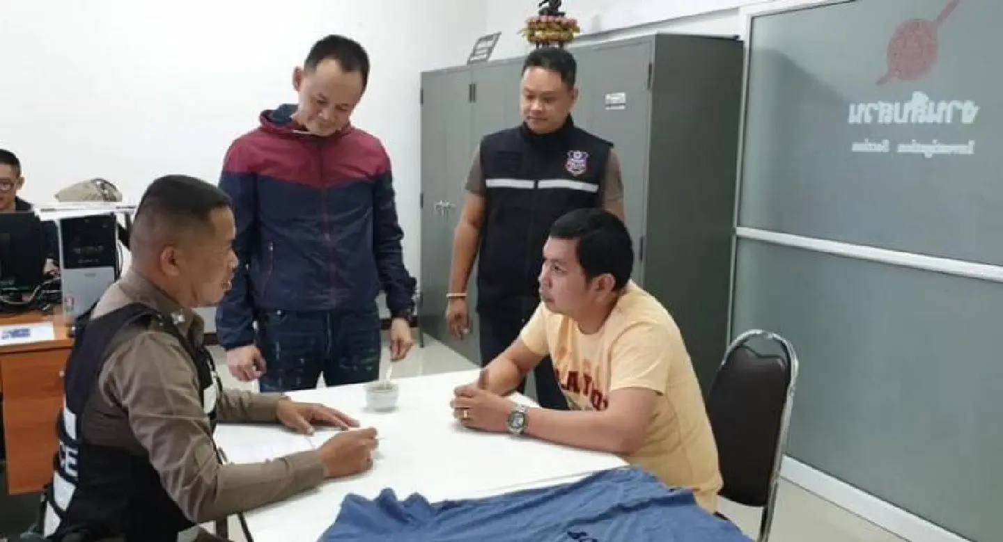Grab taxi driver arrested for stealing bag from store Grab taxi driver arrested for stealing bag from store