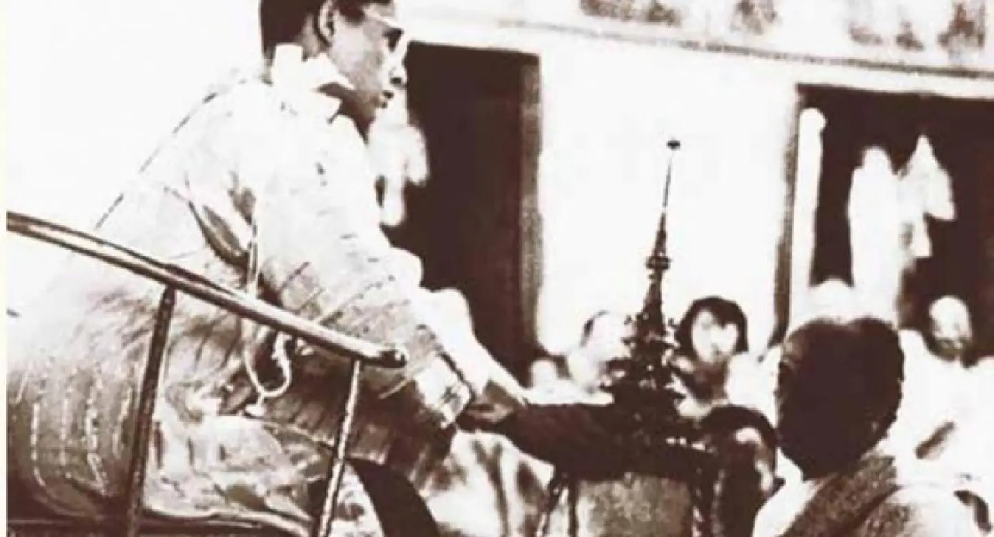 The crowning of a King