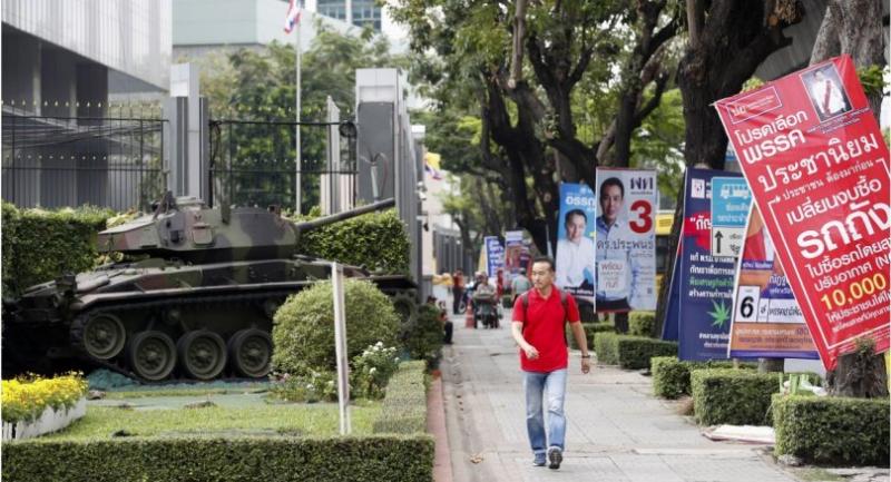 Old habits return in election campaigning