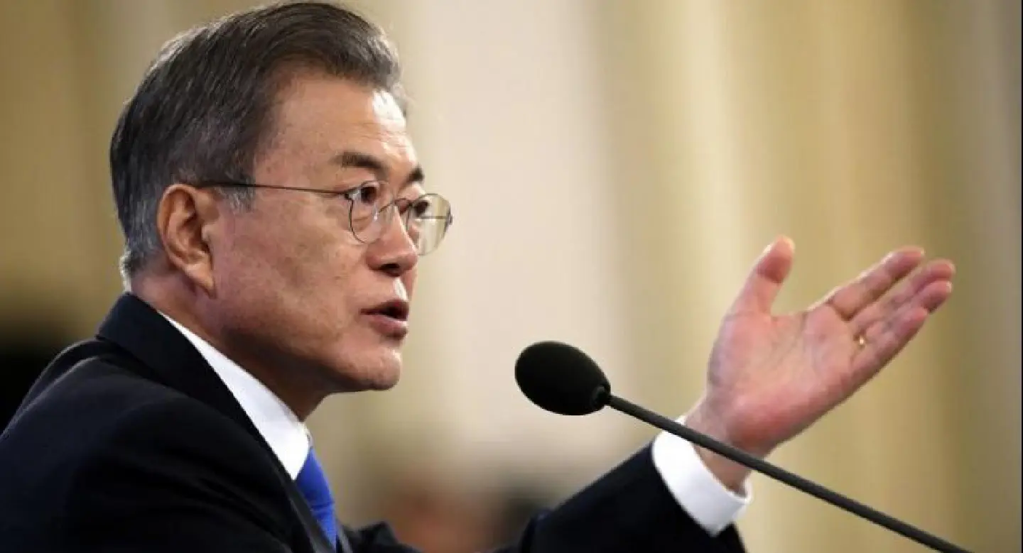 Asean and South Korea BUILDING BRIDGES across the ocean Asean and South Korea BUILDING BRIDGES across the ocean