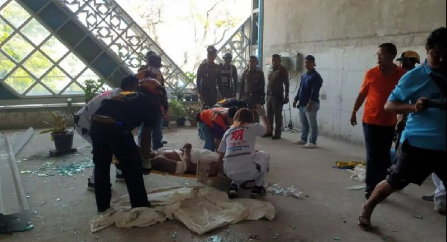 Tourist ransacks hotel toilet room, injures there policeman, before falling from second floor window