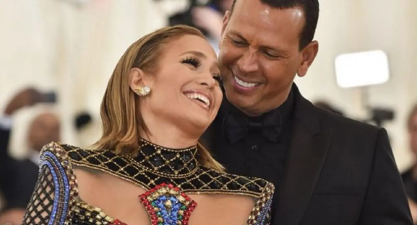 It's official! Jennifer Lopez, A-Rod are engaged It's official! Jennifer Lopez, A-Rod are engaged
