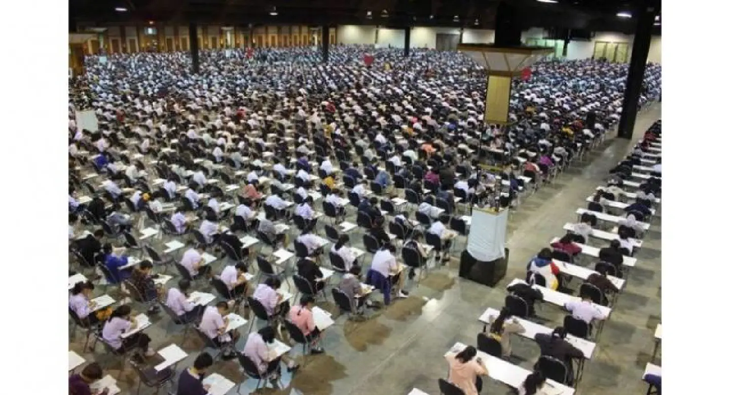 Thousands vie for place in prestigious Triam Udom Suksa School Thousands vie for place in prestigious Triam Udom Suksa School
