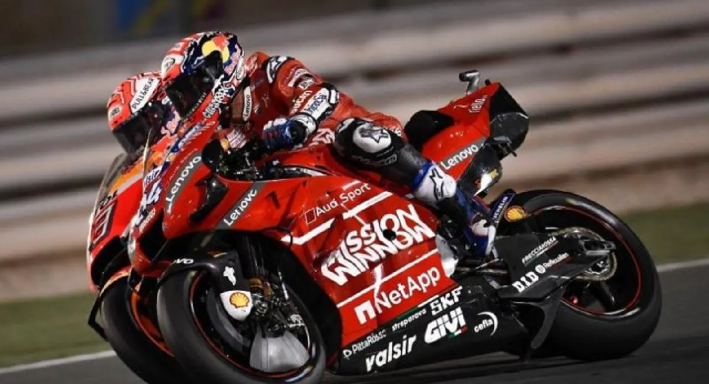 Grandstand finish: Dovi wins the duel by just 0.023 but five riders battle for glory Grandstand finish: Dovi wins the duel by just 0.023 but five riders battle for glory