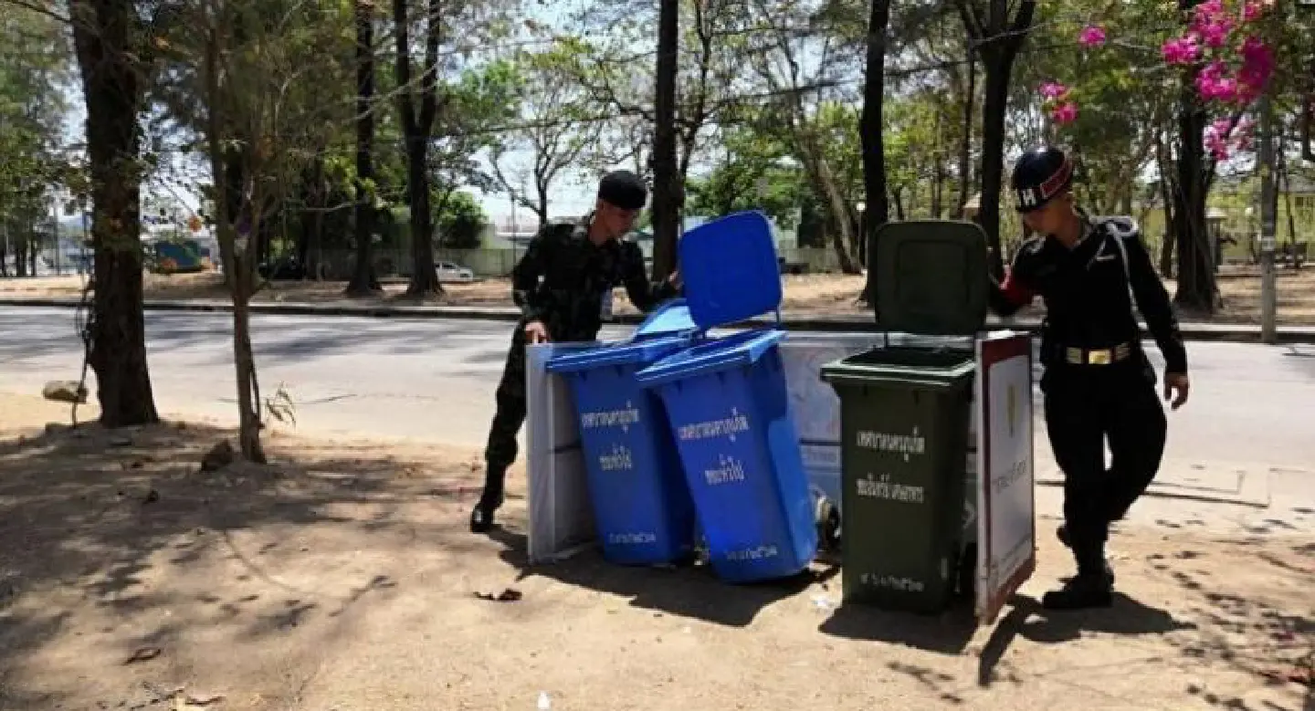 Security stepped up in Phuket in wake of weekend bombings in Satun, Phatthalung Security stepped up in Phuket in wake of weekend bombings in Satun, Phatthalung