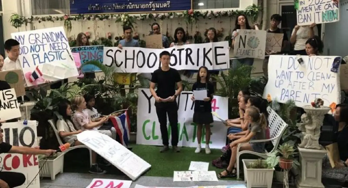 Bangkok students strike against climate change