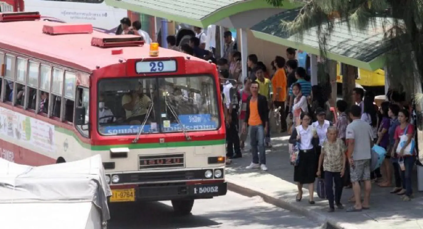 Bangkok’s era of open-air buses to end in 2022