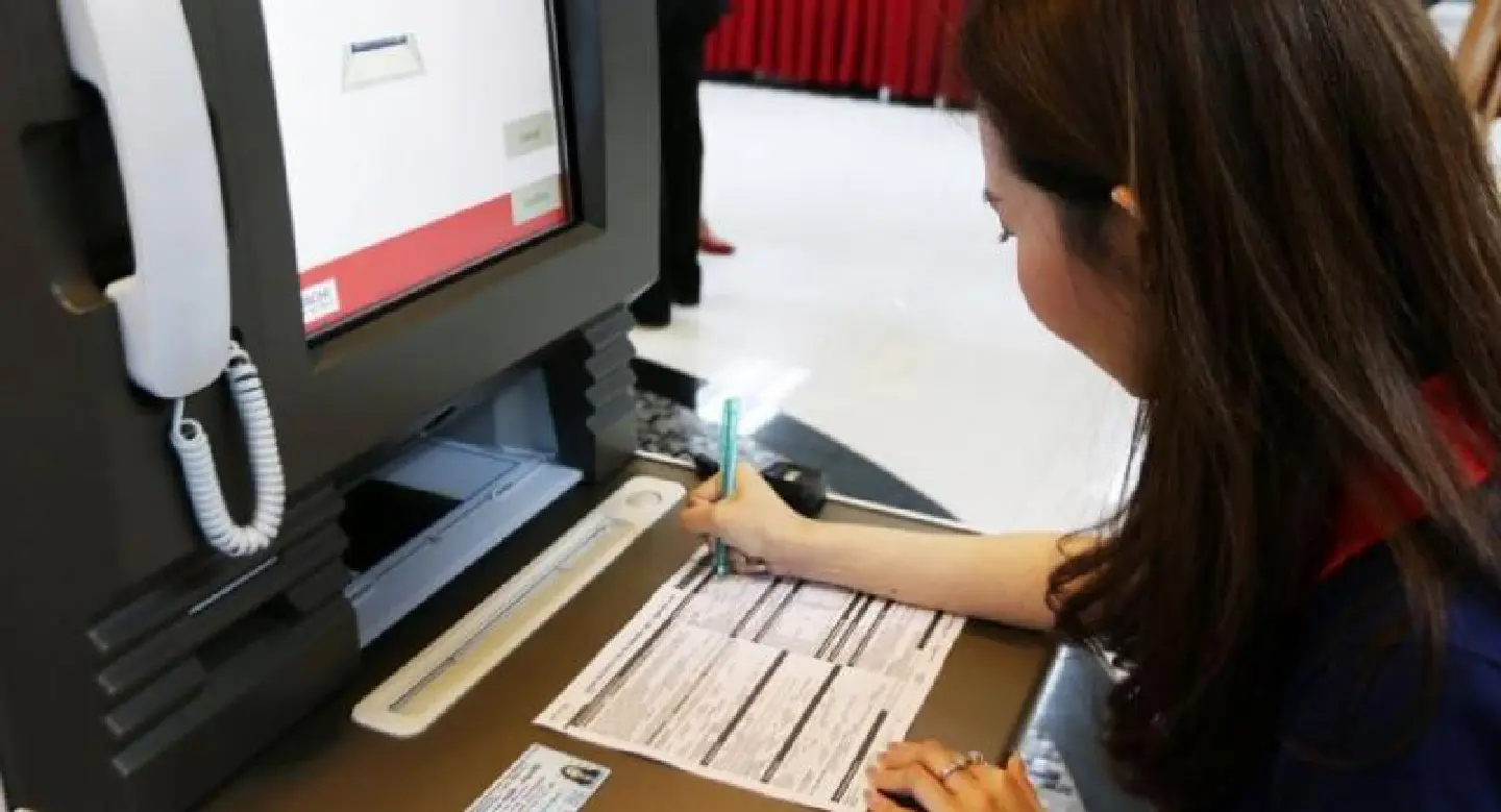 Thailand Post branches out into banking Thailand Post branches out into banking