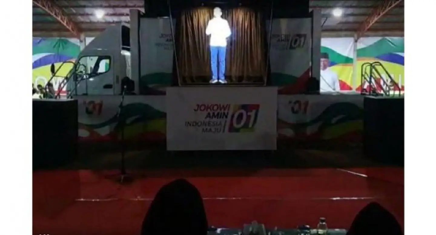 Jokowi taps 'hologram campaigning' ahead of polls