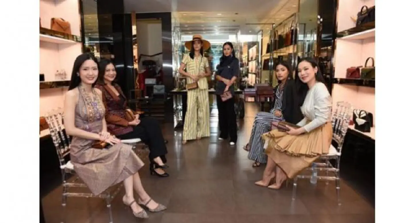 Bags with refined Thai elegance