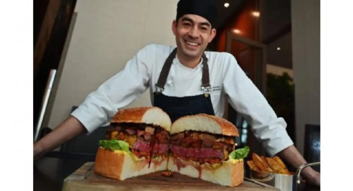 Emperor burger: Tokyo chef whips up $900 monster for new monarch Emperor burger: Tokyo chef whips up $900 monster for new monarch