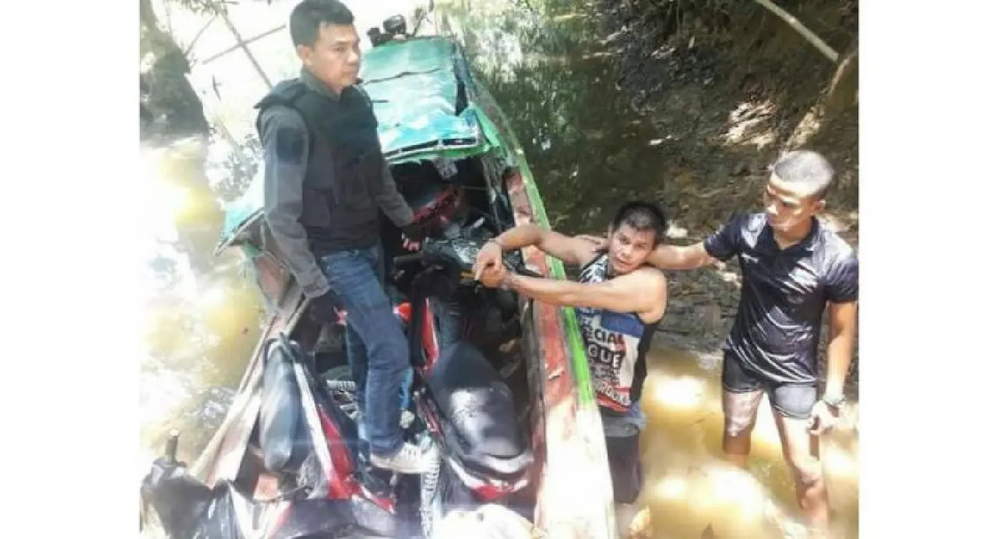 Motorcycle smuggling gang’s plans thwarted at private Ranong port Motorcycle smuggling gang’s plans thwarted at private Ranong port