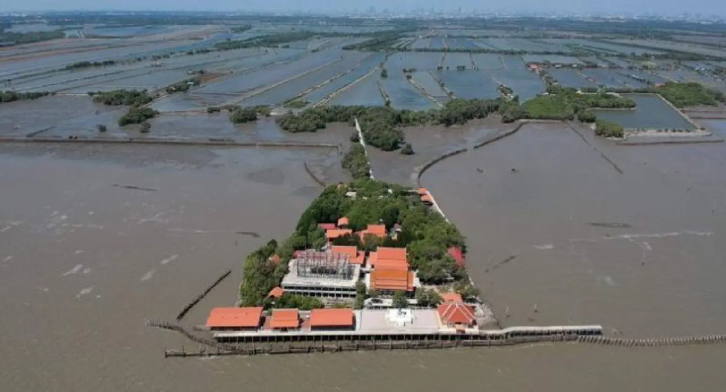 Against the tide: Thai 'floating temple' defies coastal erosion Against the tide: Thai 'floating temple' defies coastal erosion