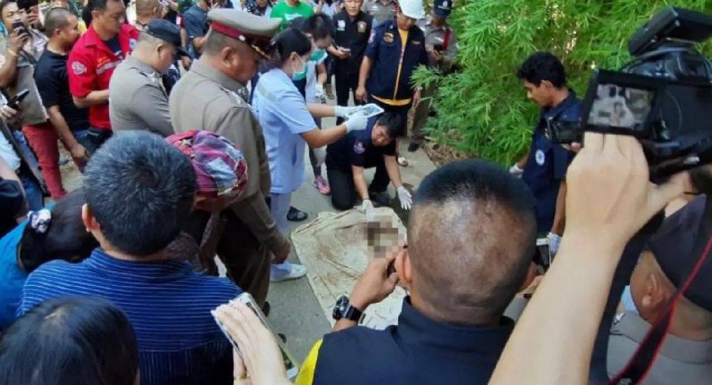 Body of missing Phetchaburi toddler found in irrigation canal Body of missing Phetchaburi toddler found in irrigation canal
