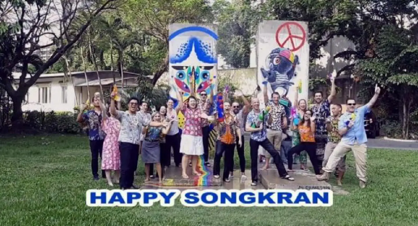 Watch : Three embassies post lively "Happy Songkran" videos