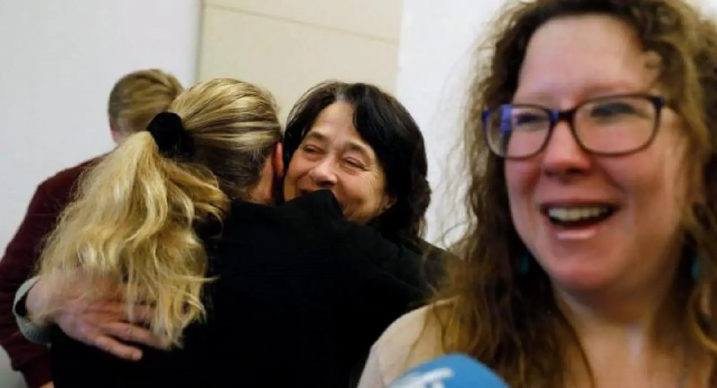 Dutch doctor 'fathered 49 children' in IVF scandal
