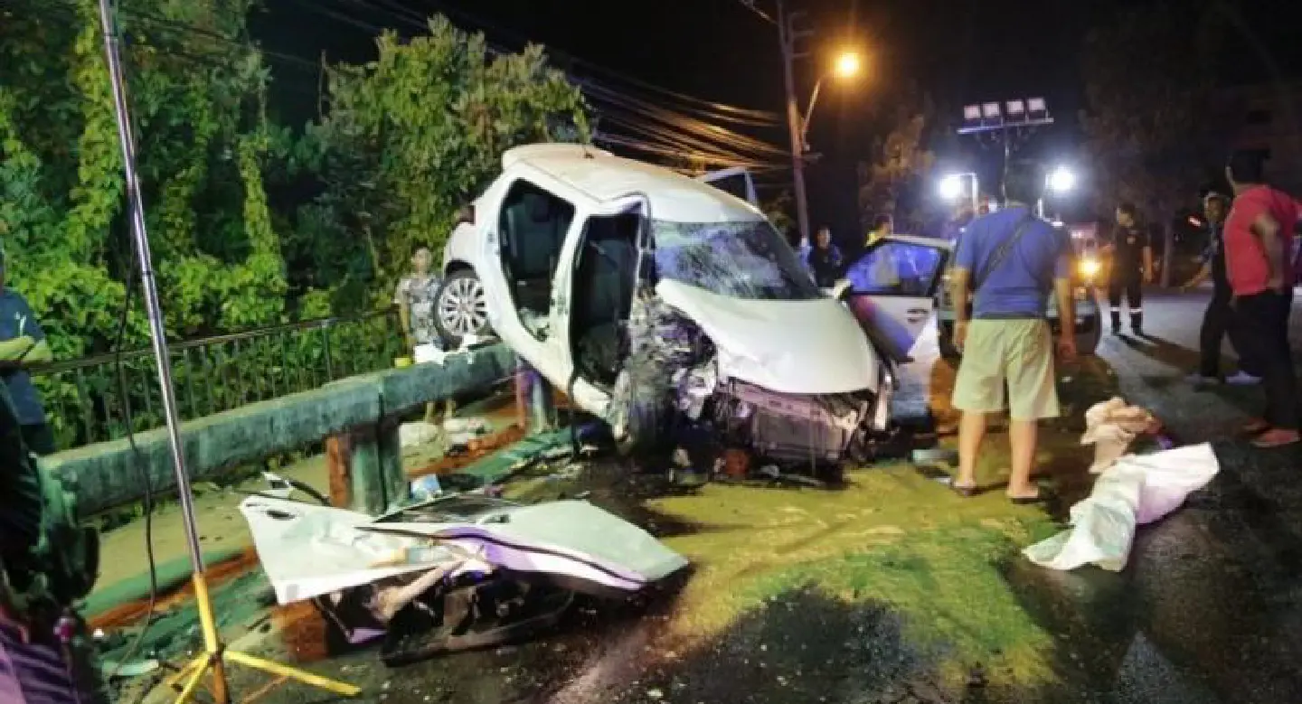 105 road fatalities on first two days of Songkran 105 road fatalities on first two days of Songkran