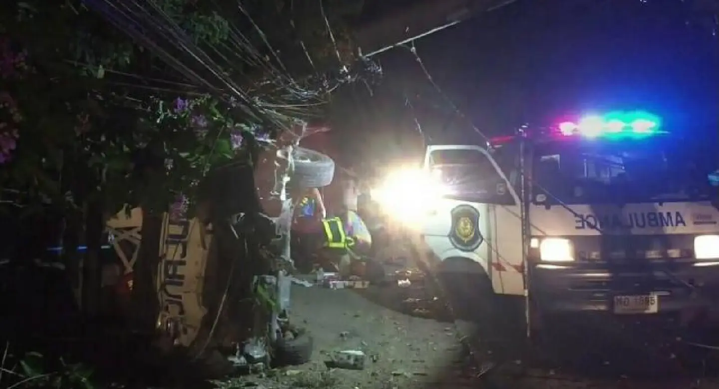 Three killed as speeding ambulance crashes Three killed as speeding ambulance crashes