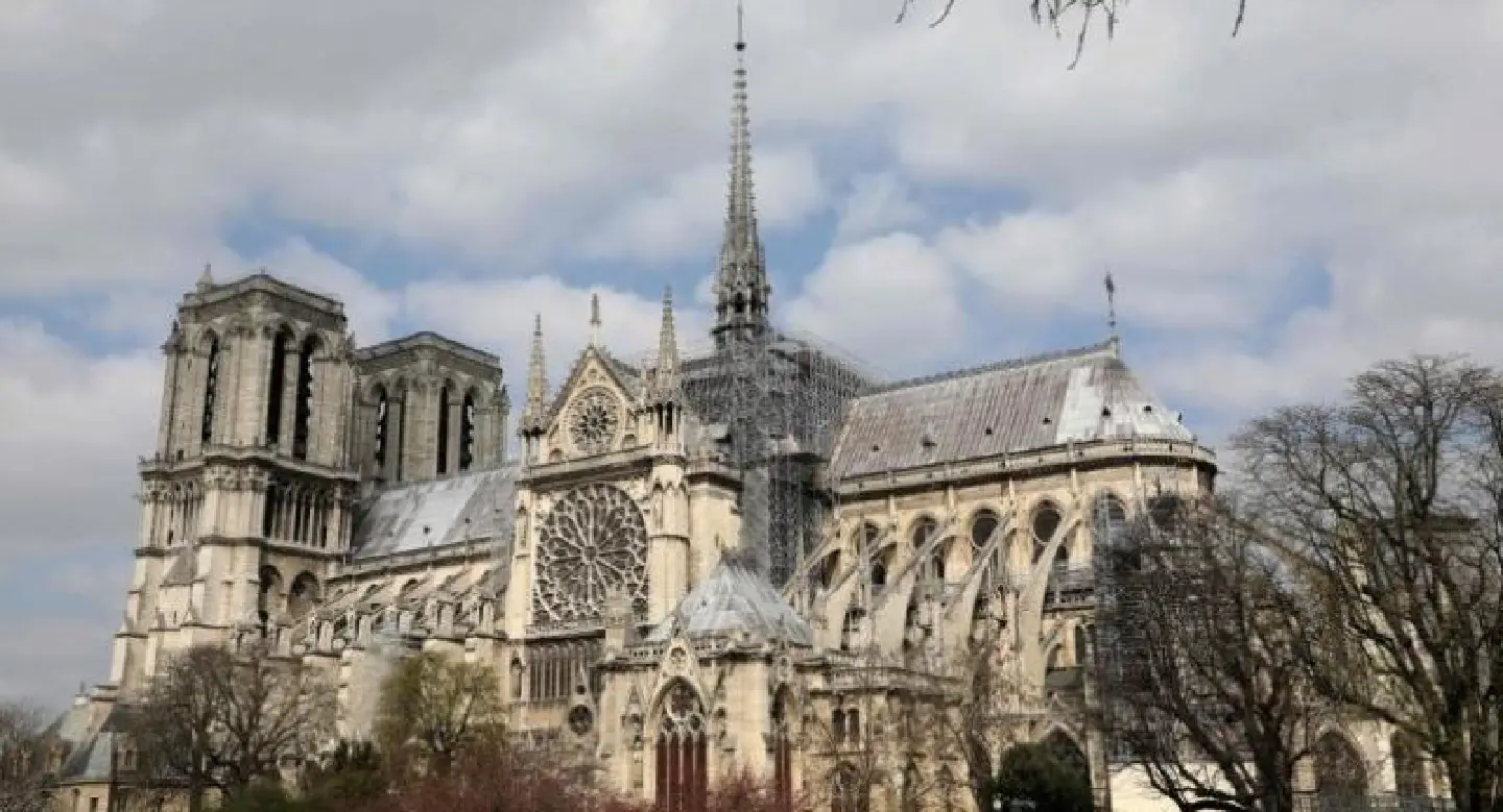 Notre Dame Cathedral: Paris landmark Notre Dame Cathedral: Paris landmark
