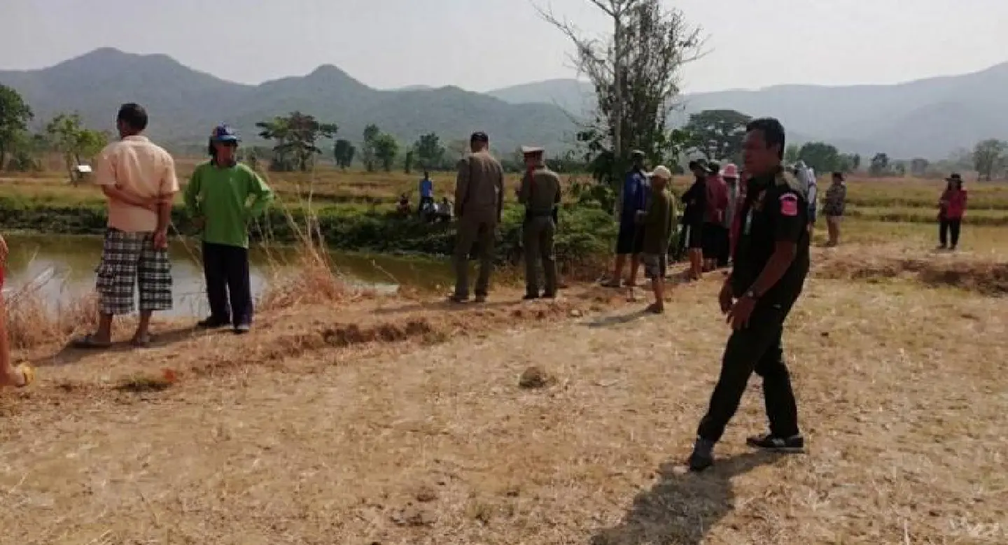 Phayao villager drowns while collecting oysters Phayao villager drowns while collecting oysters
