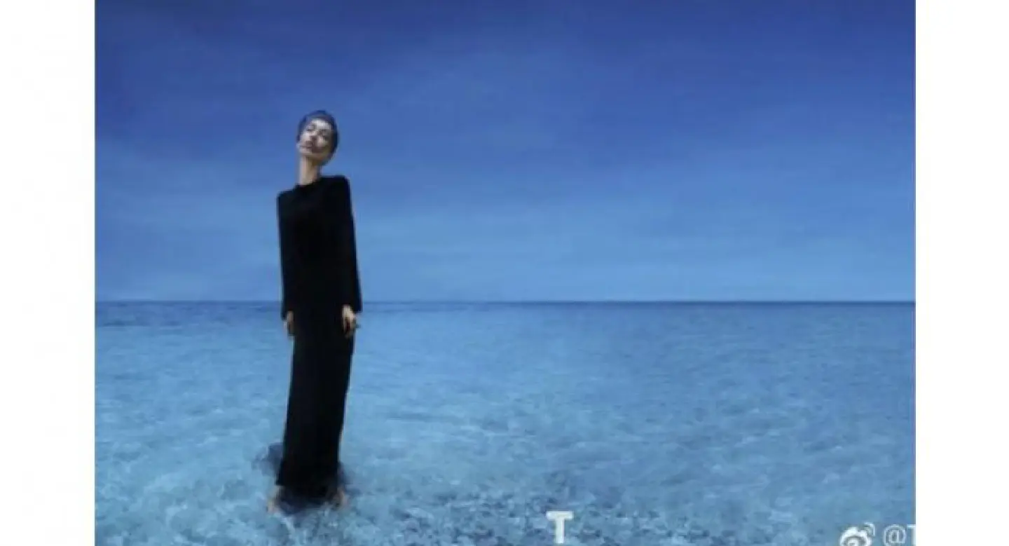 Angelababy’s Thailand beach photo shoot comes under fire online – ‘looks like an alien’