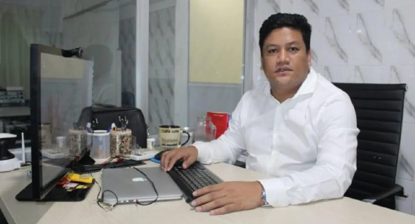 Empowering businesses with one-stop ICT services Empowering businesses with one-stop ICT services