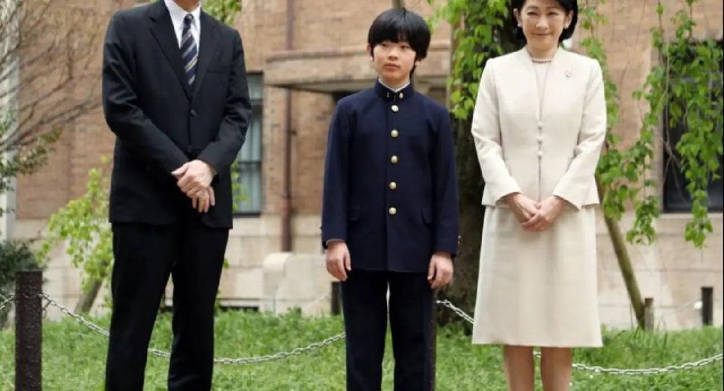 Urgent : Knives found at Japanese prince's school desk: media