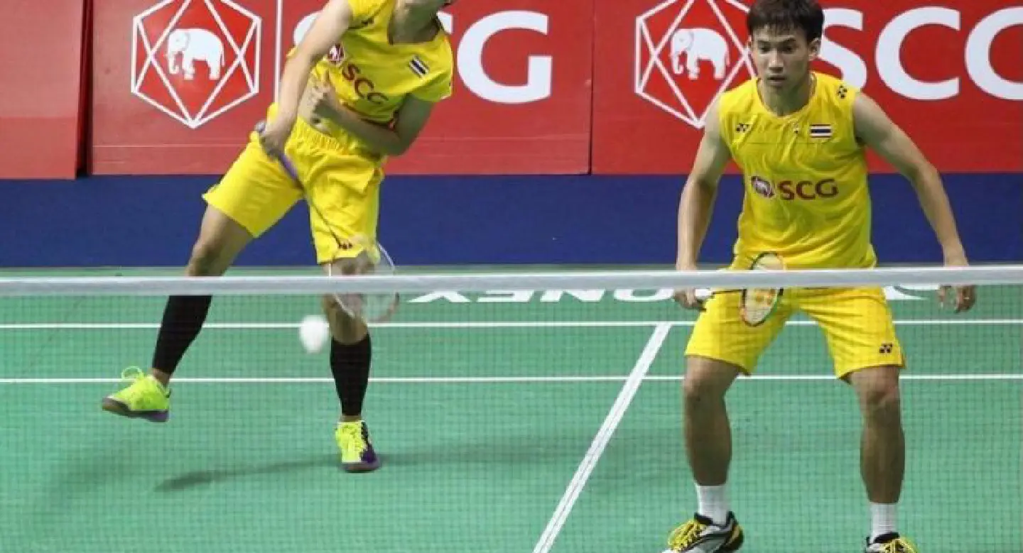 Dechapol and Sapsiree crash out in Asian Championships