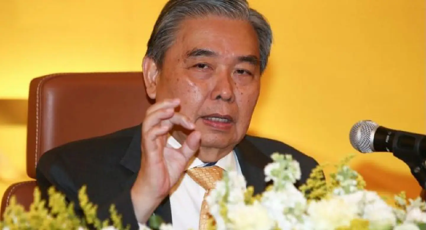 Amid glum outlook, experts warn stimulus packages not a panacea for economic ills Amid glum outlook, experts warn stimulus packages not a panacea for economic ills