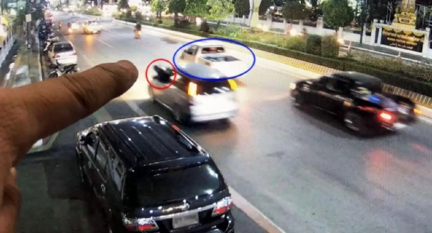 Pattani manhunt under way after apparent road-rage shooting Pattani manhunt under way after apparent road-rage shooting