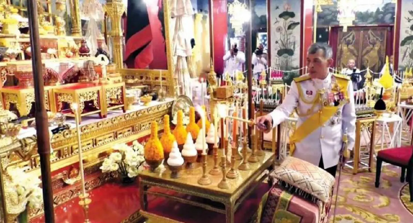 Lighting of Victory Candle illuminates fresh hope Lighting of Victory Candle illuminates fresh hope