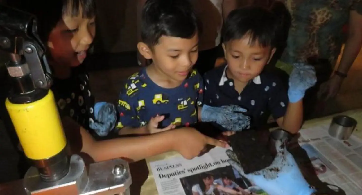 Hilton launches eco-friendly coffee briques programme in Myanmar Hilton launches eco-friendly coffee briques programme in Myanmar