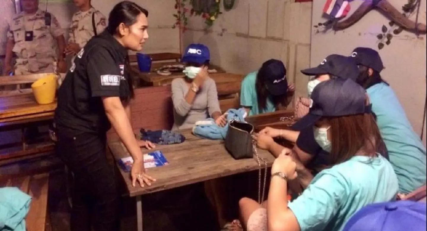 Udon Thani nightspot raid with underage girls might belong to local cop’s wife Udon Thani nightspot raid with underage girls might belong to local cop’s wife