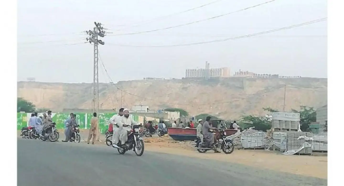 Latest : Terror in Gwadar as gunmen storm luxury hotel