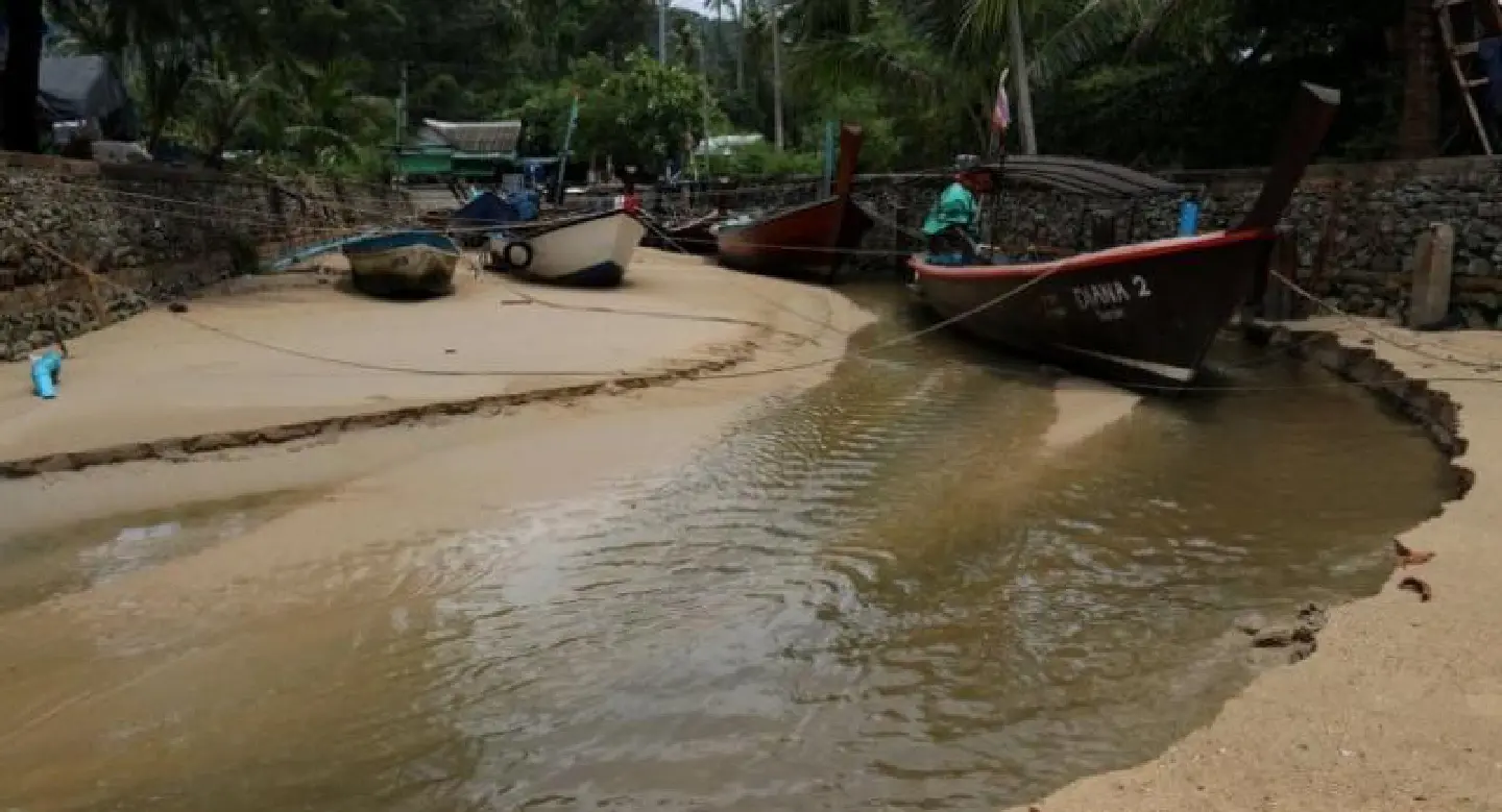 Bang Tao Canal cleaner for now, businesses to be checked for wastewater pollution