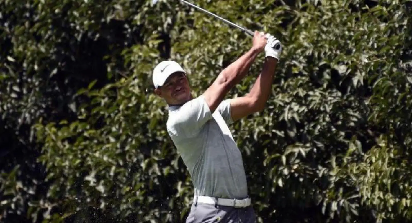 Tiger chases 16th major, No. 1 spot as PGA pratice begins Tiger chases 16th major, No. 1 spot as PGA pratice begins