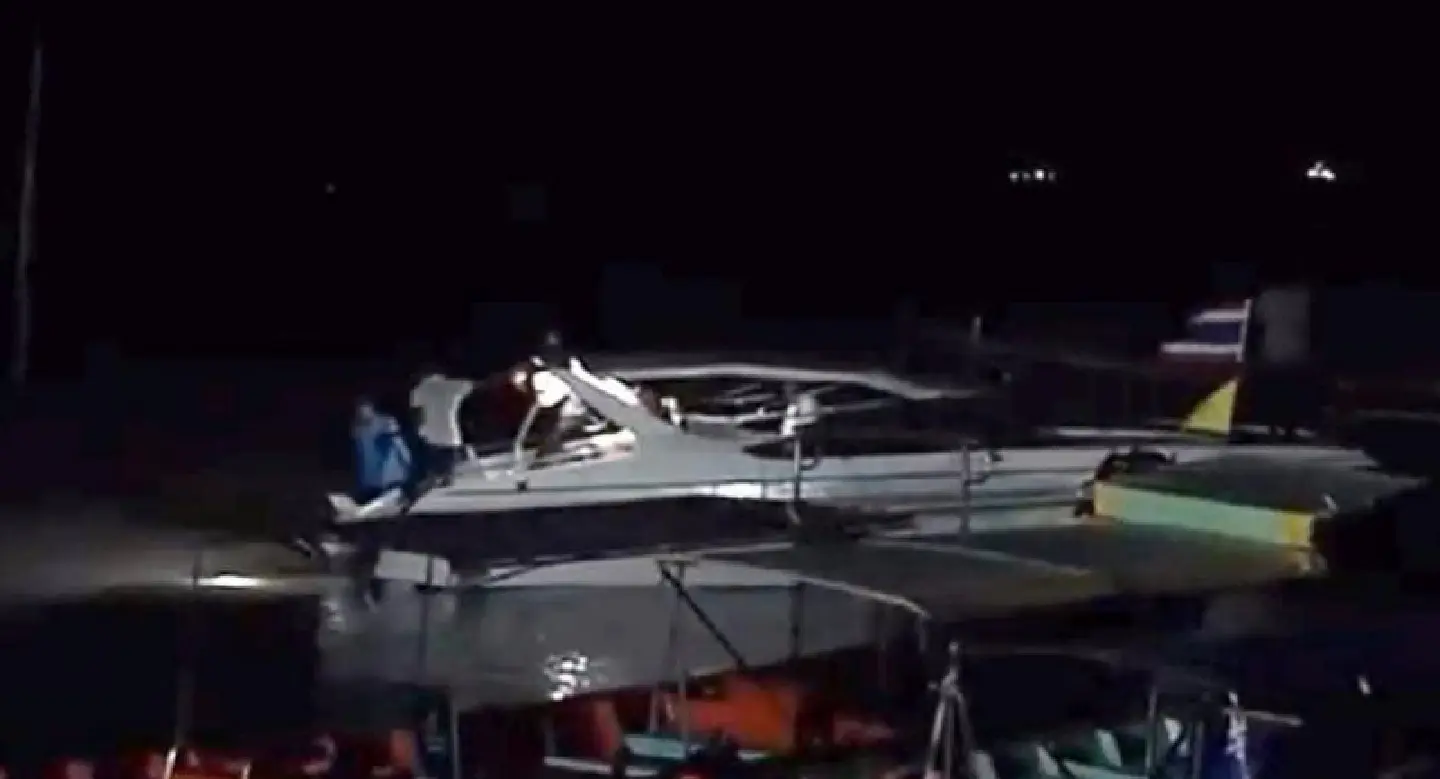 Search resumes for missing British tourist  who fell overboard from Samui speedboat