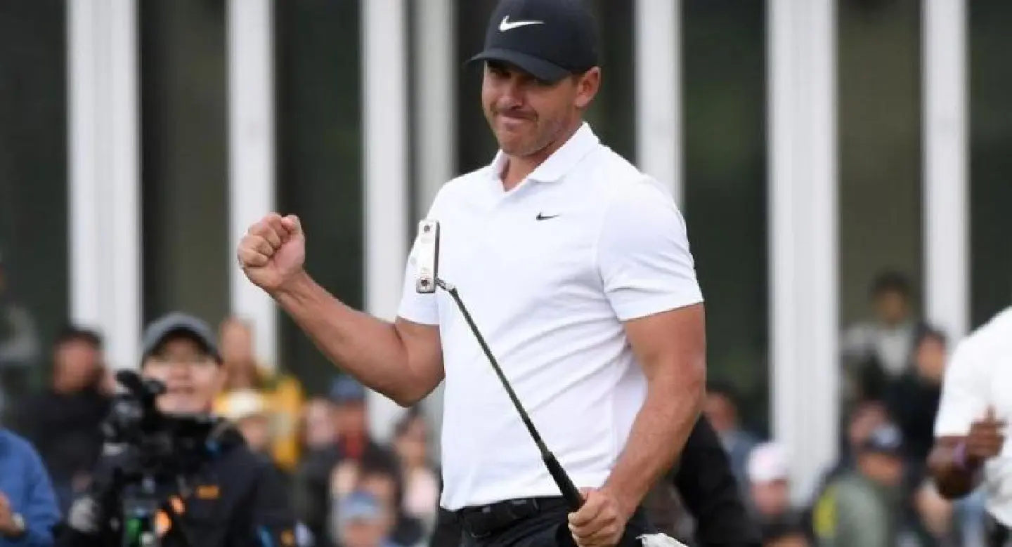 Koepka seizes command with 63 at PGA while Tiger struggles Koepka seizes command with 63 at PGA while Tiger struggles