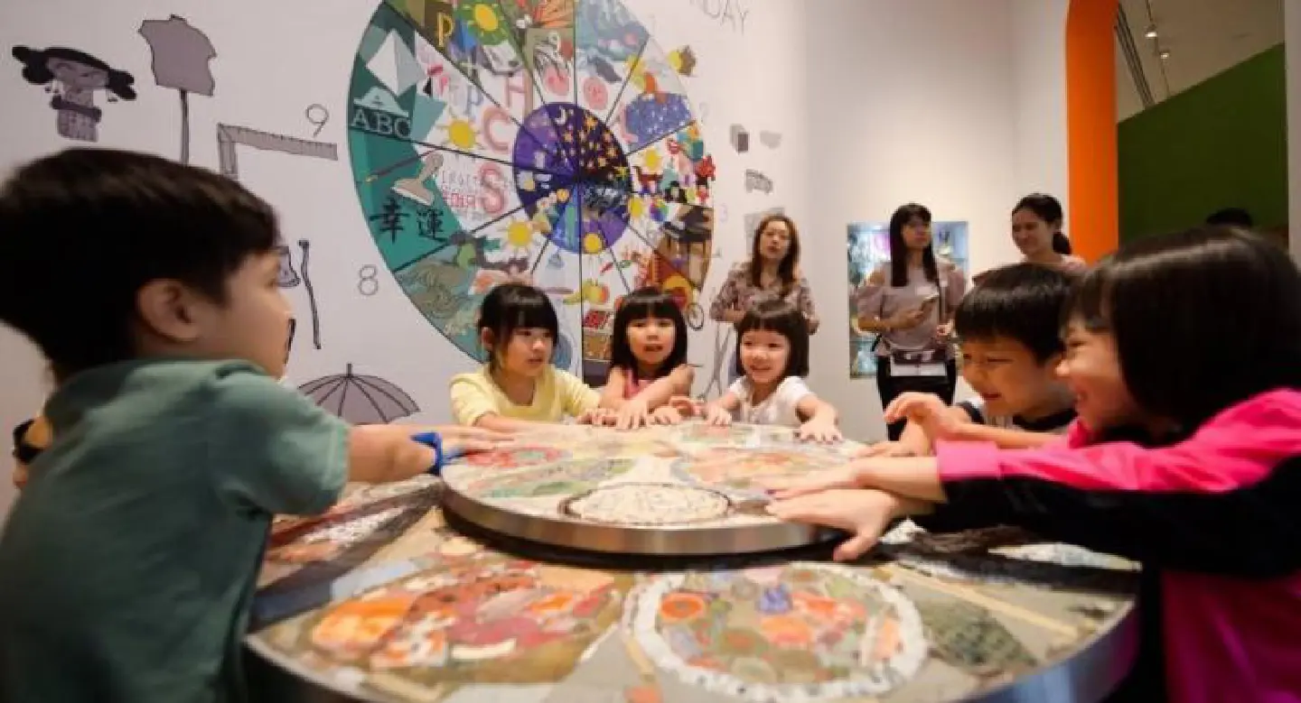 Instilling art in young minds Instilling art in young minds