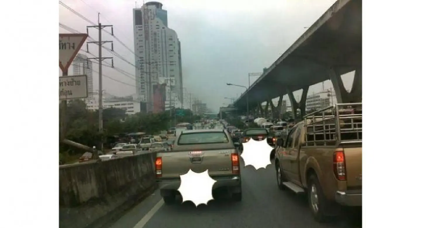 Pay traffic fines or your car will be banned! Pay traffic fines or your car will be banned!