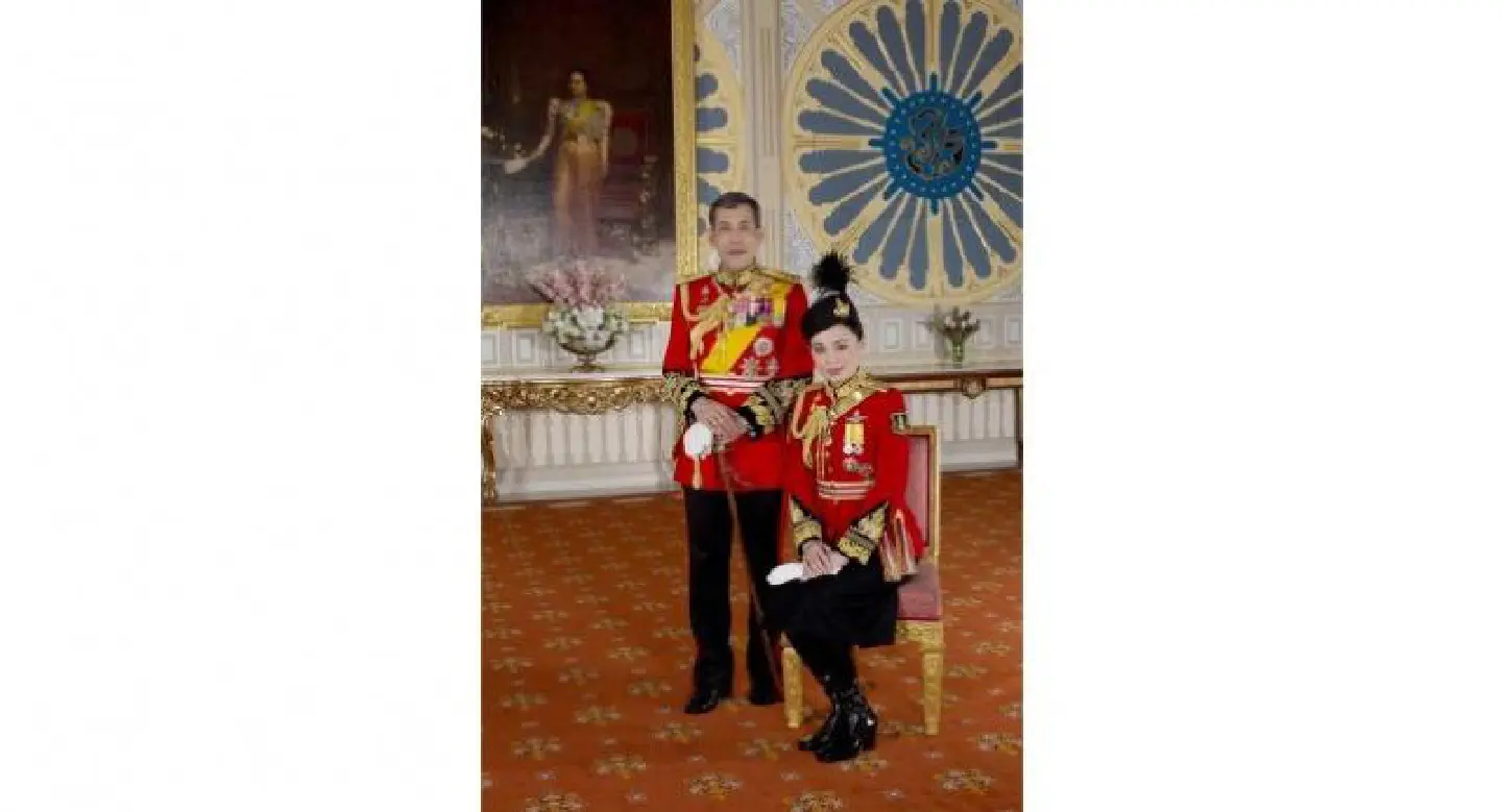 Photos of Their Majesties now available for download Photos of Their Majesties now available for download