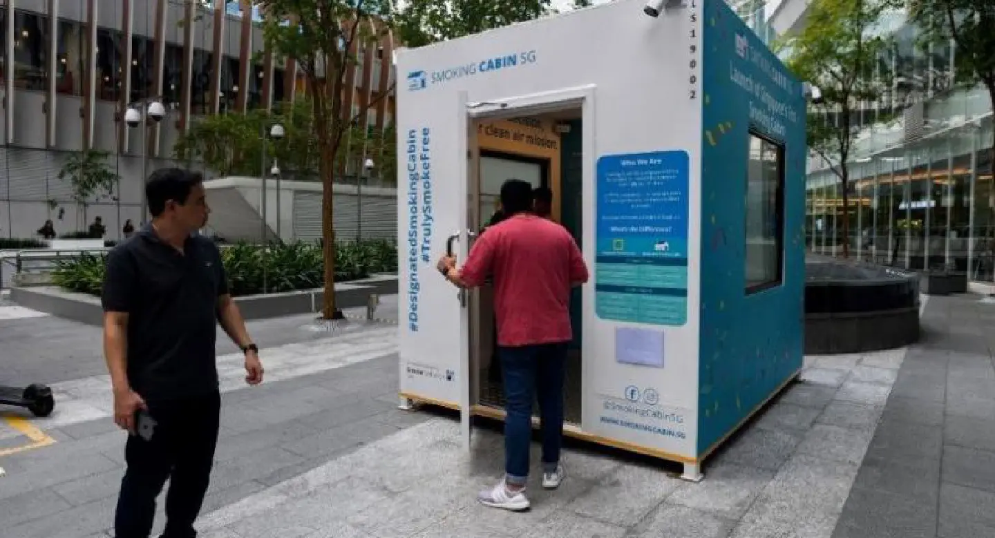 Smokin' hut: Singapore's solution for cigarette puffers Smokin' hut: Singapore's solution for cigarette puffers