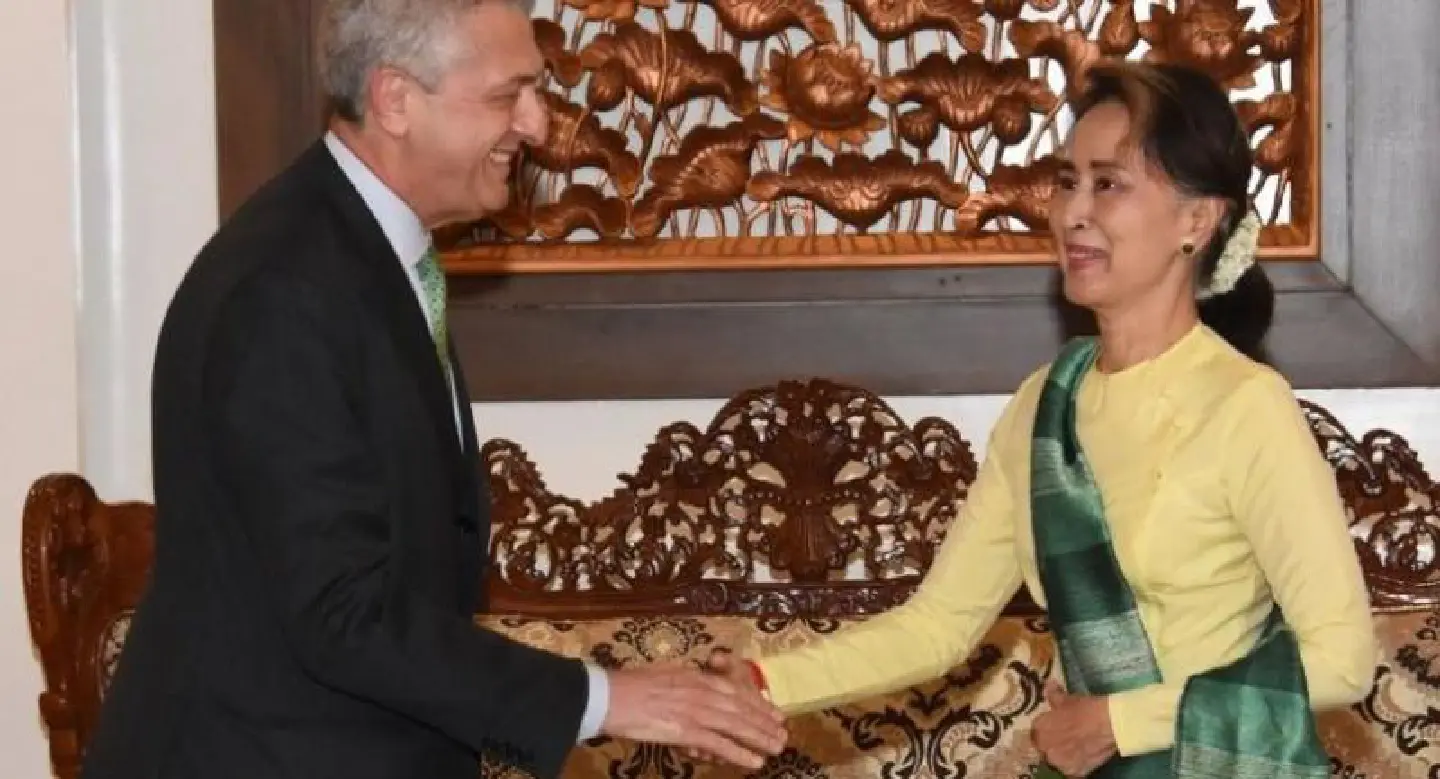Myanmar signs deal with UNHCR on humanitarian aid Myanmar signs deal with UNHCR on humanitarian aid