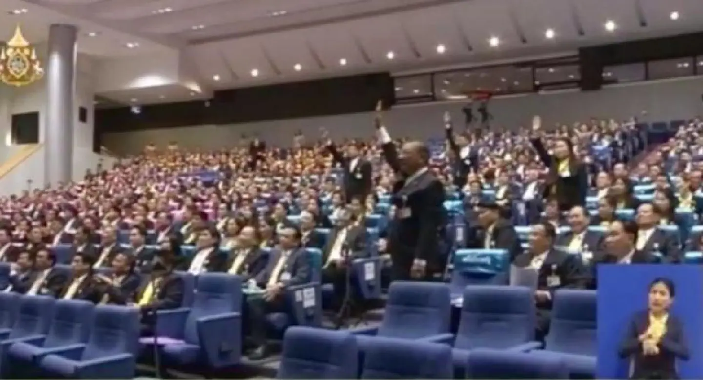 Phalang Pracharat MPs move to delay House Speaker voting Phalang Pracharat MPs move to delay House Speaker voting