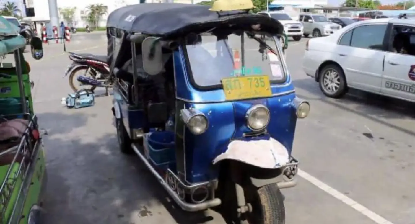 Korat tuk-tuk driver found dead at LPG filling station Korat tuk-tuk driver found dead at LPG filling station