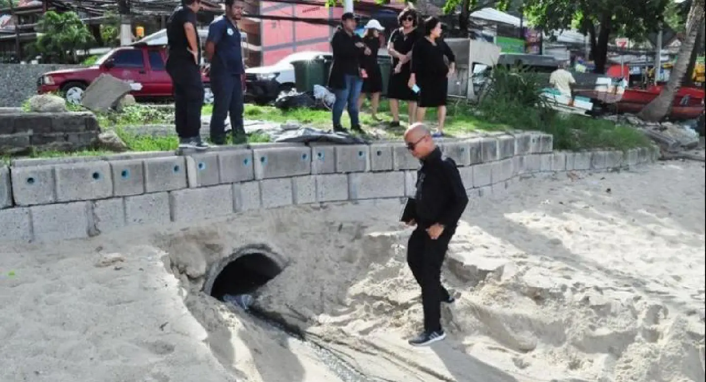 Kalim hotel blamed for wastewater on beach Kalim hotel blamed for wastewater on beach
