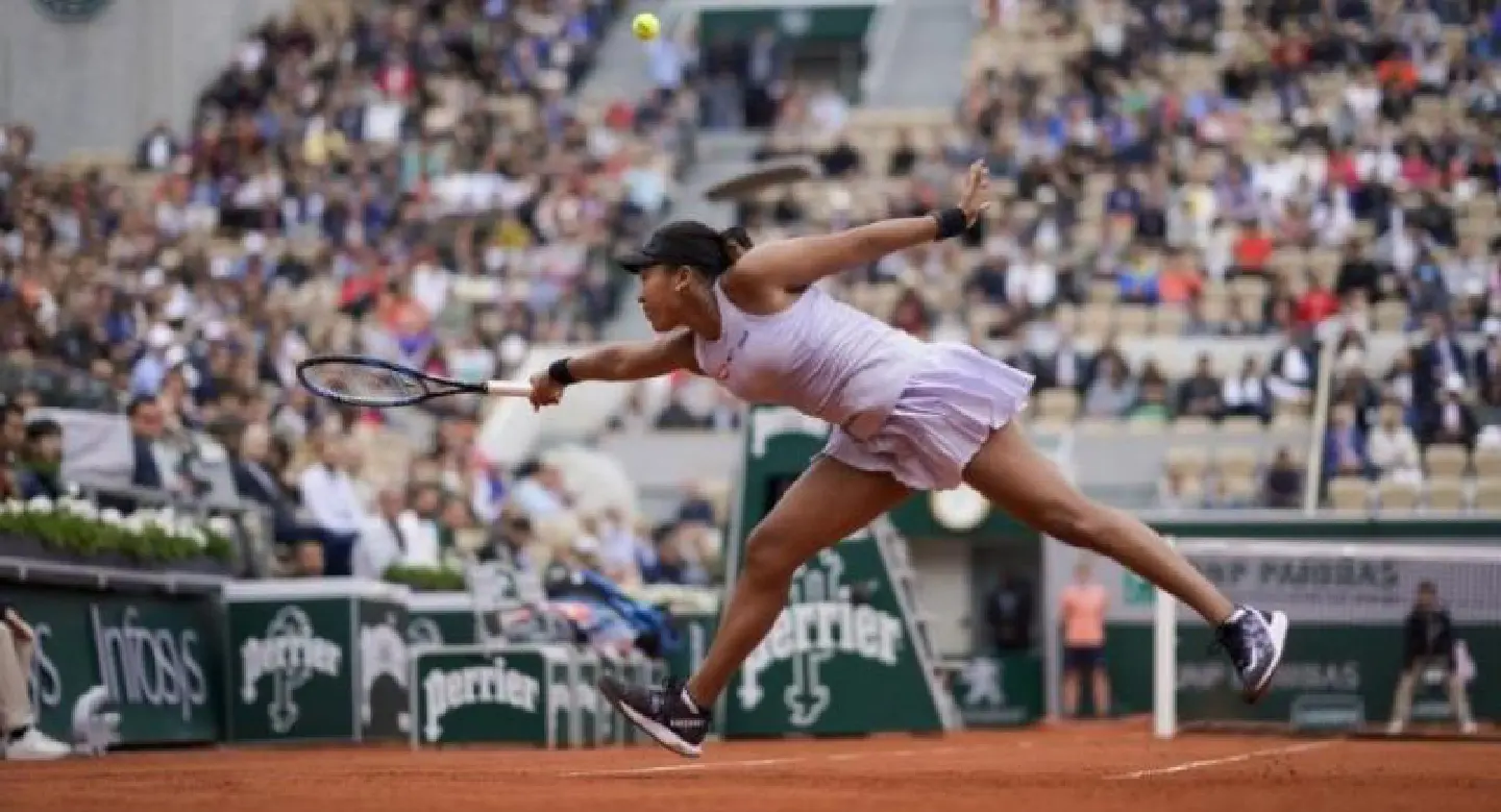 Osaka survives as big daddy Djokovic and Serena stroll Osaka survives as big daddy Djokovic and Serena stroll