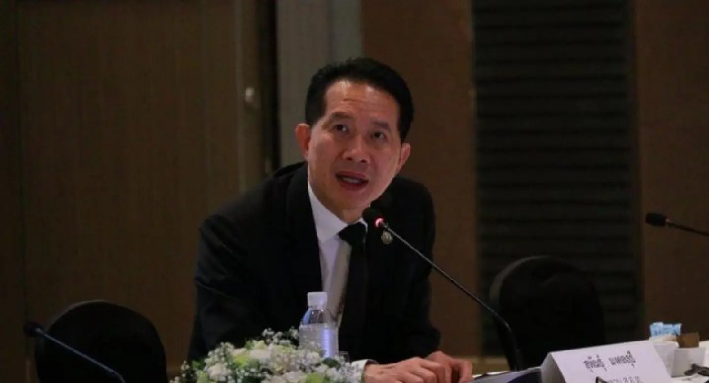 Greater input from business urged Greater input from business urged